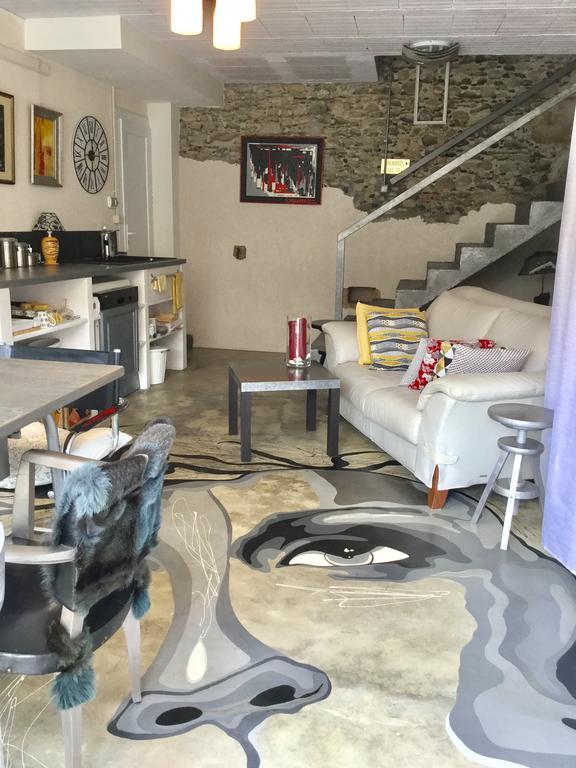 Bed and Breakfast Loft Atypique Villeneuve-de-Rivière Exteriér fotografie
